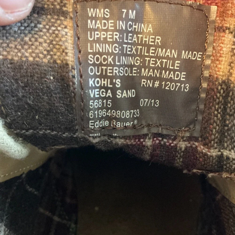 Eddie Bauer Chukka Boots Womens Sz 7M Vega Sand Suede Leather Almond Toe Lace Up